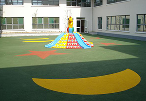 幼儿园彩色塑胶地面